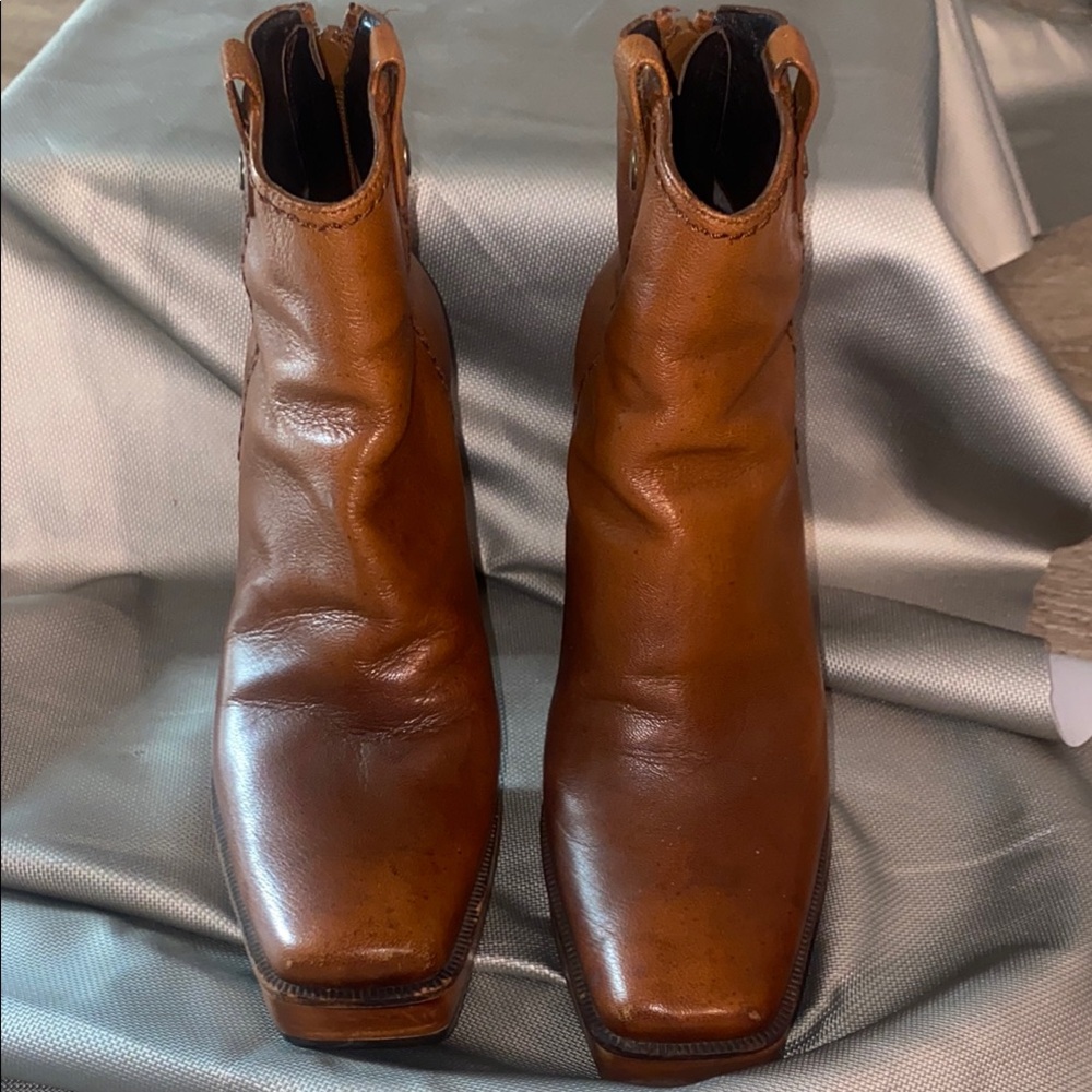 Stuart Weitzman Brown Heeled Boots with Classic Design